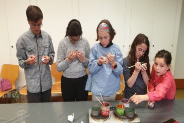 Încondeierea ouălelor de Paşti – 07.Aprilie.2019